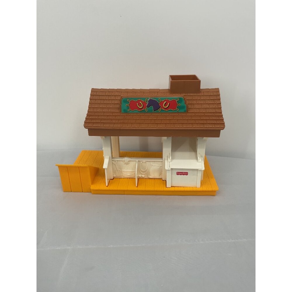 Fisher-Price GeoTrax Rope n Ride Ranch playset stable - Picture 1 of 8